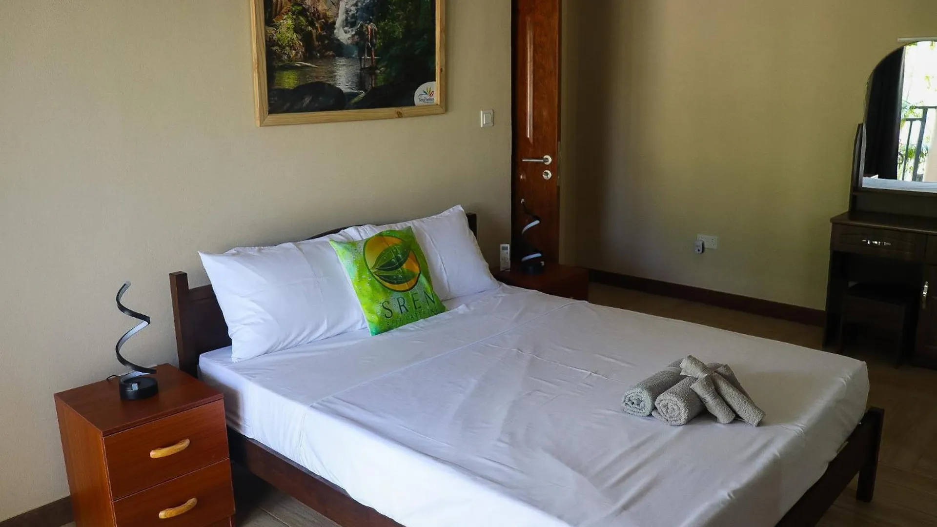 Sren Self Catering Apartment Anse Royale Seychelles